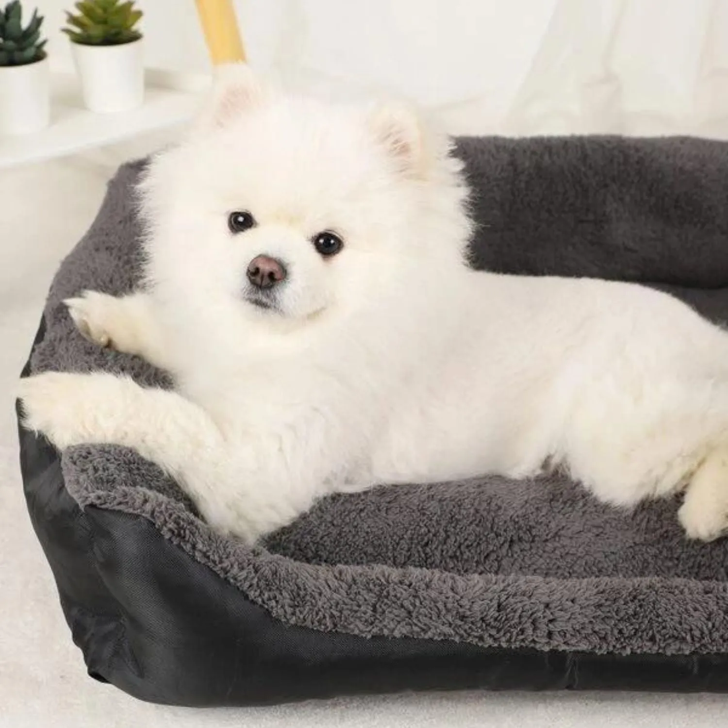 Large Durable Non-Slip Pet Bed with Soft Fleece - FLOOFI